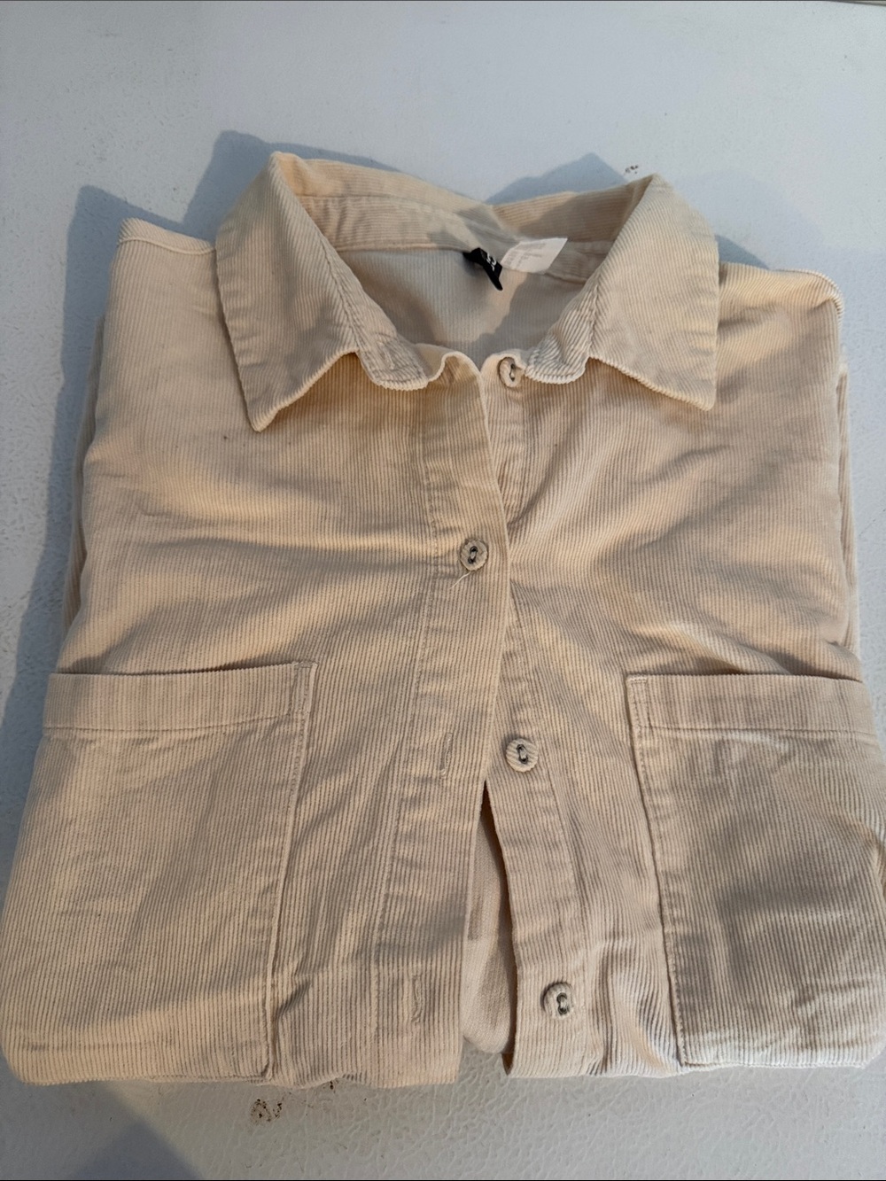 Woman’s Cream Corduroy Button-Up Shirt Size Small 💐
